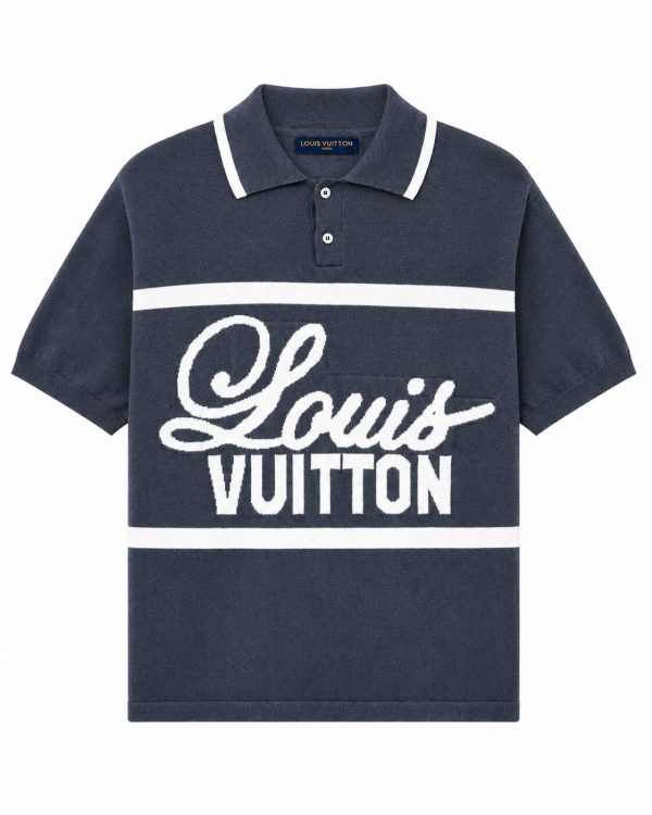 1 Louis Vuitton T-Shirt