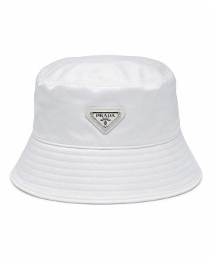 Hat Prada