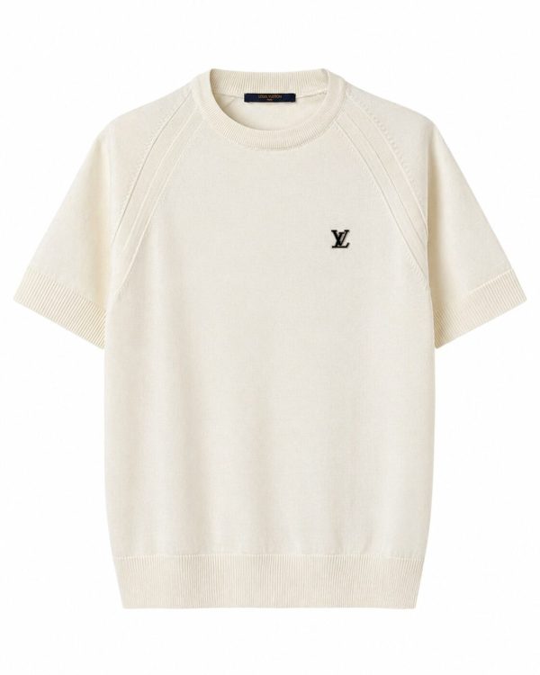 1 Louis Vuitton T-Shirt